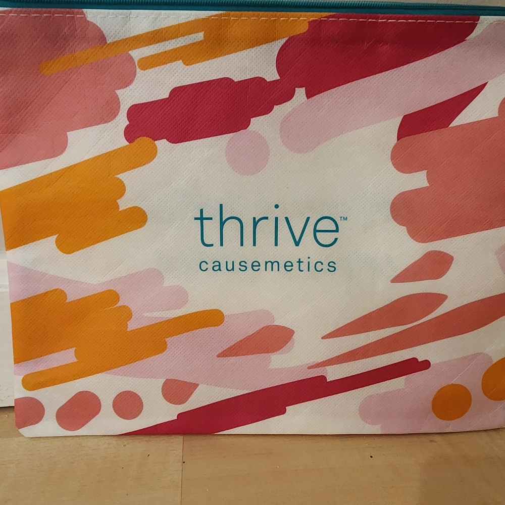Thrive Causemetics Cosmetic Bag